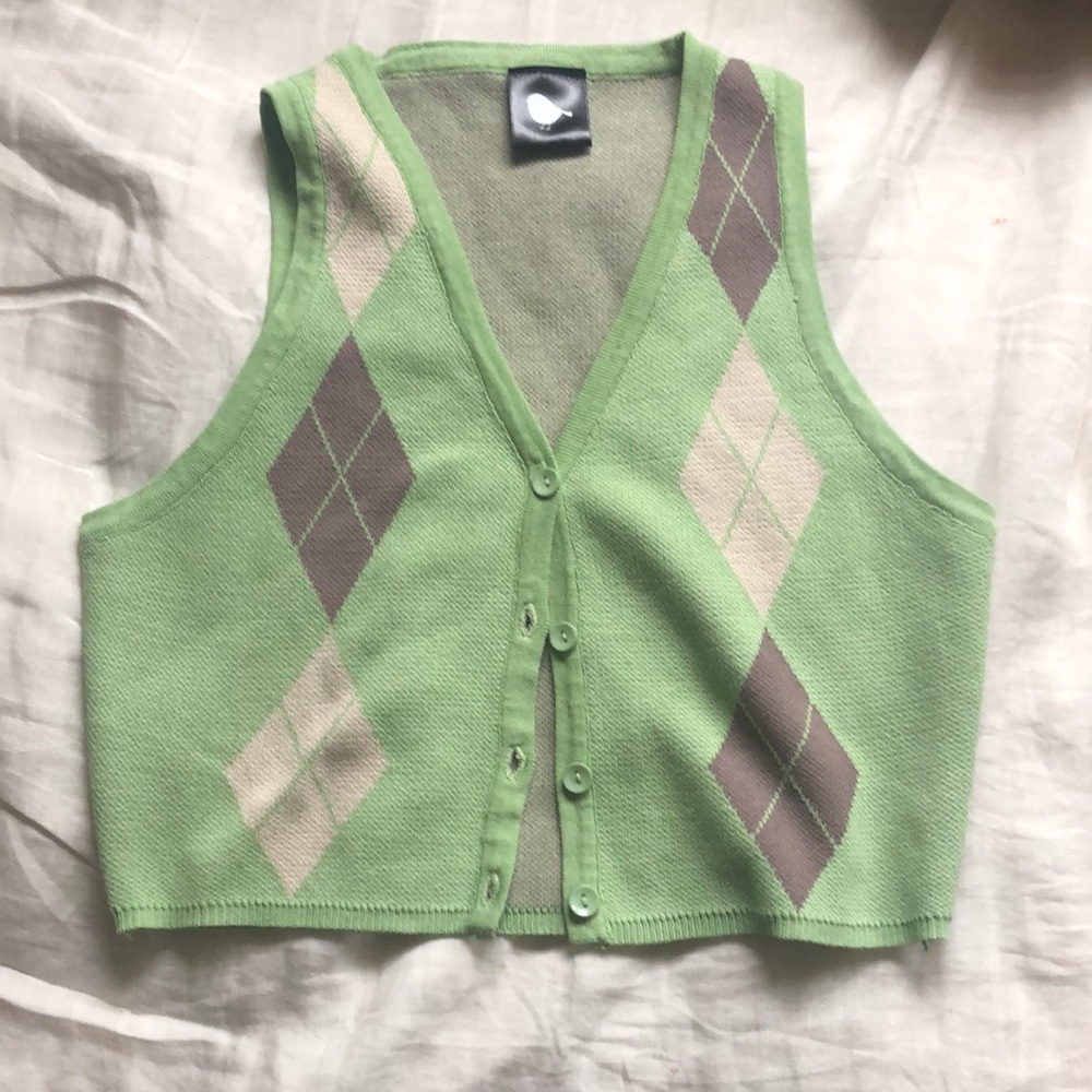 ♡︎Cheep store button up sweater vest♡︎ - Picture 1 of 1